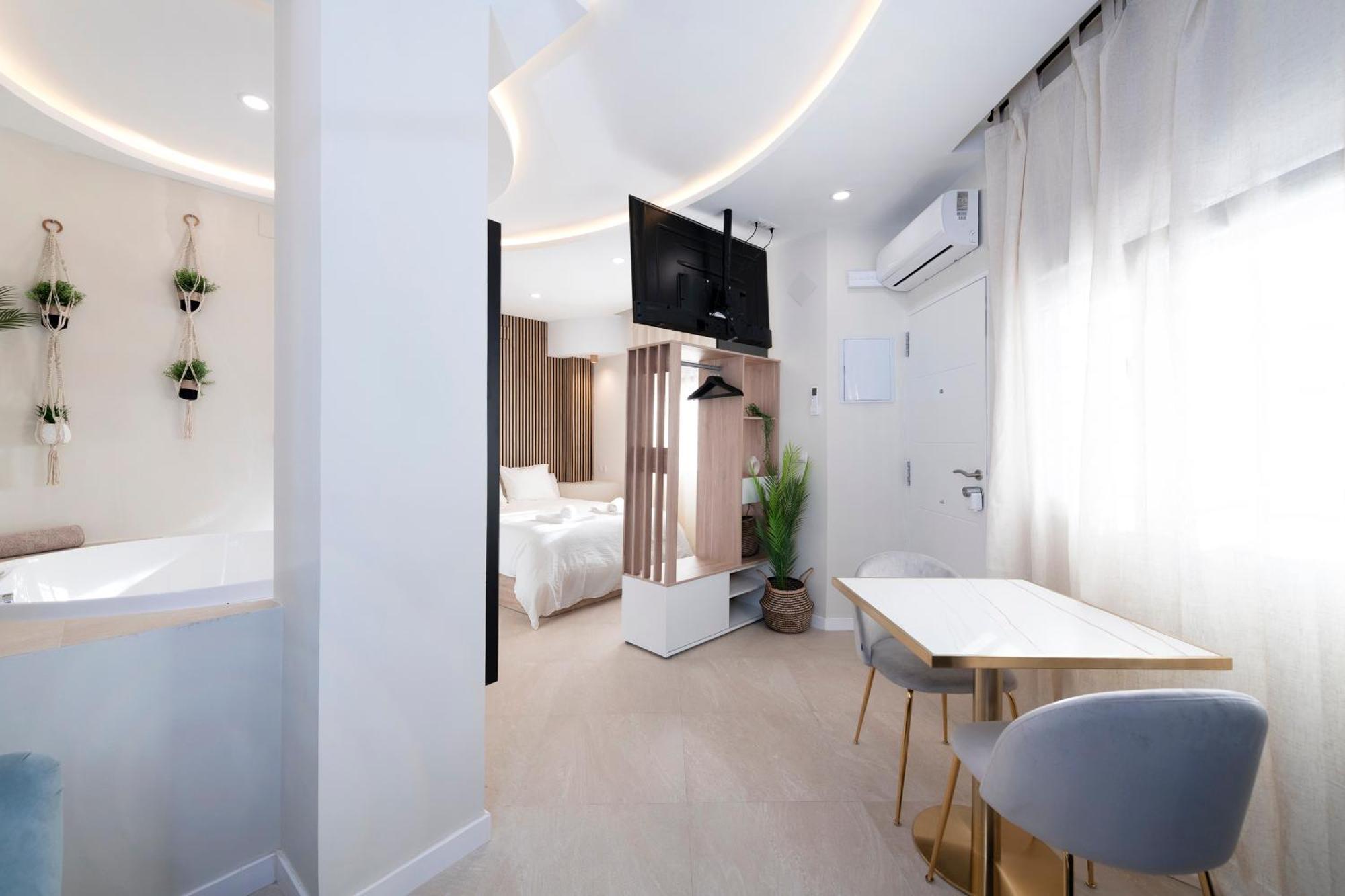 Malaga Boutique V.V Luxury Jacuzzy Apartment Exterior photo